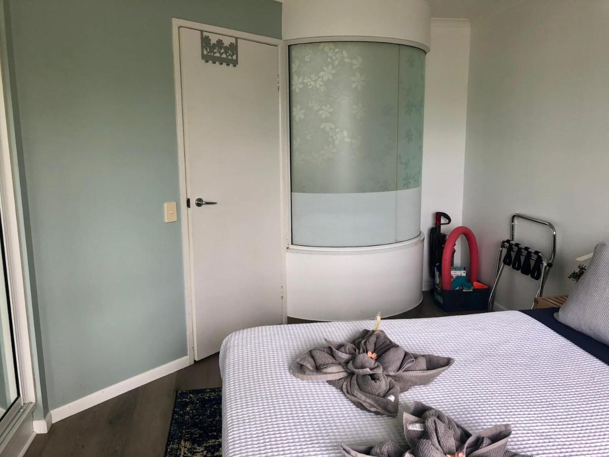 Apartment In 4* Resort - Pool Views - Great Location Noosaville Buitenkant foto
