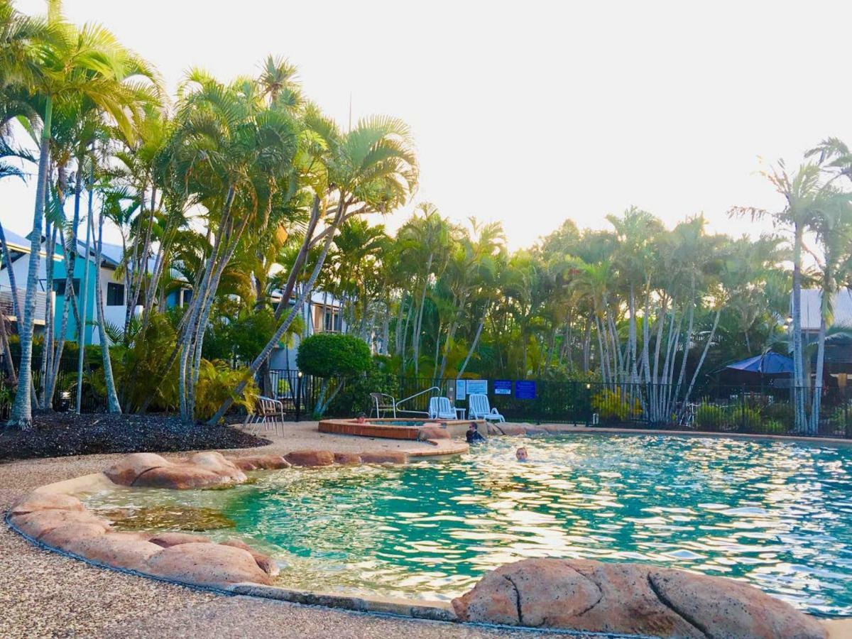 Apartment In 4* Resort - Pool Views - Great Location Noosaville Buitenkant foto